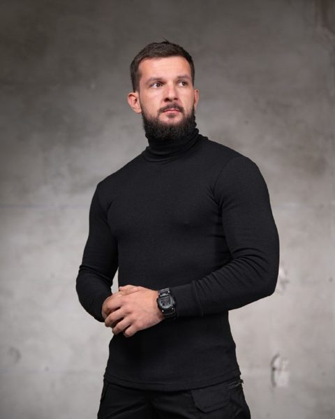 Чорний гольф чоловічий